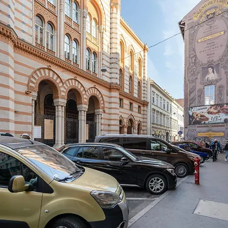 Lägenhet Rumbach With Mezzanine Budapest